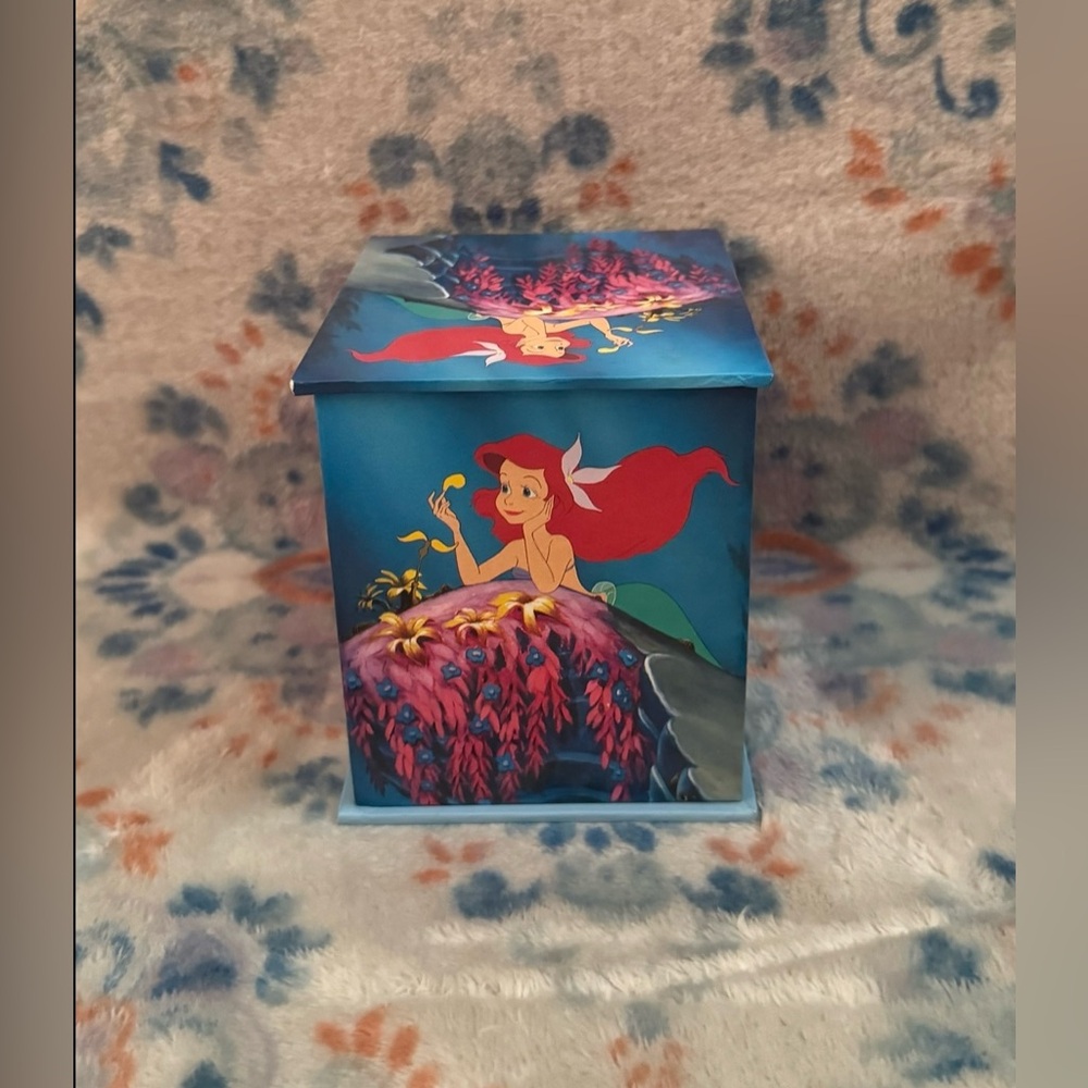 Disney The Little Mermaid 4x4x4 Jewelry Trinket Box Vintage - Picture 4 of 13